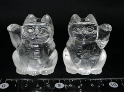 水晶招き猫ペア（中）　約280グラム