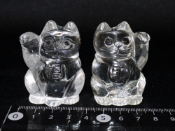 水晶招き猫ペア（小）　約160グラム