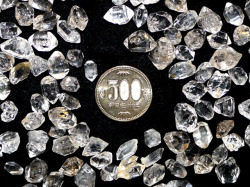 ハーキマーダイヤモンド原石（小）　約0.5～2グラム×3粒のセット