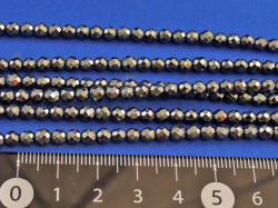 ヘマタイト　32面カット　4ミリ