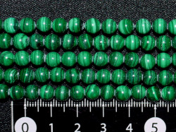 マラカイト（孔雀石）　6ミリ