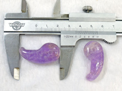 アメジスト勾玉　35ミリ 【mt0008】【定型外可】