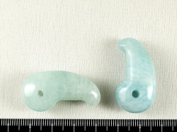 アクアマリンの勾玉　35ミリ 【定型外可】【mt-0066-aquamarine】