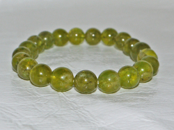 ペリドットブレスレット　9ミリ粒　約18.5ｃｍ