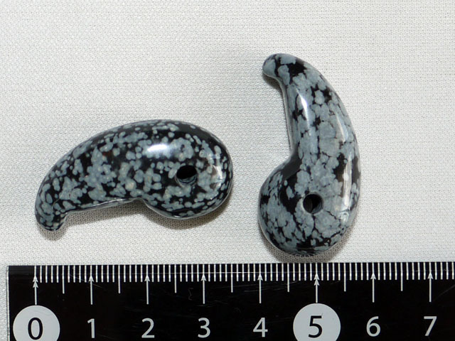 スノーフレーク勾玉　35ミリ 【mt0010】【定型外可】