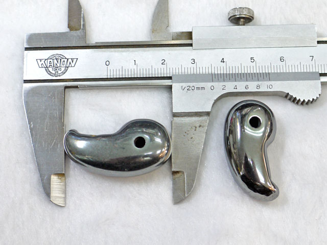 ヘマタイト勾玉　35ミリ 【mt0012】【定型外可】