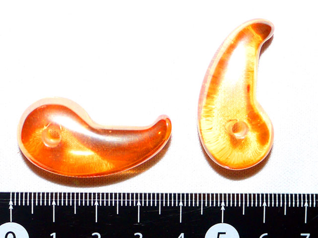 ゴールデンオーラ勾玉　35ミリ 【mt0040】【定型外可】