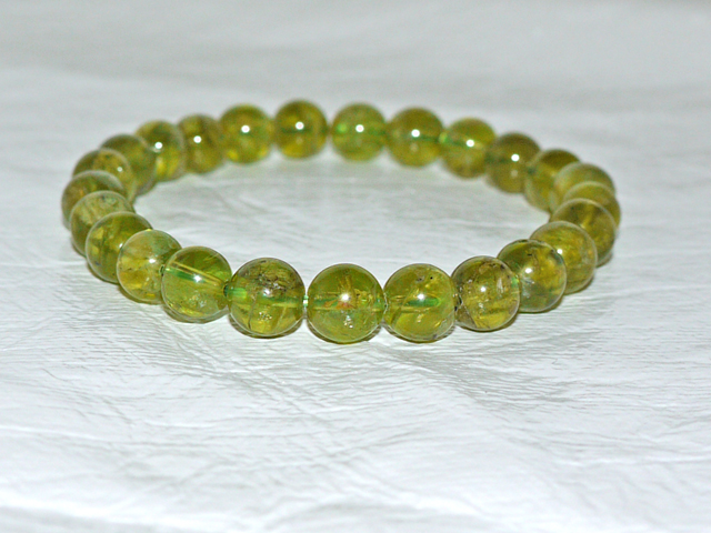 ペリドットブレスレット　7ミリ粒　約18ｃｍ