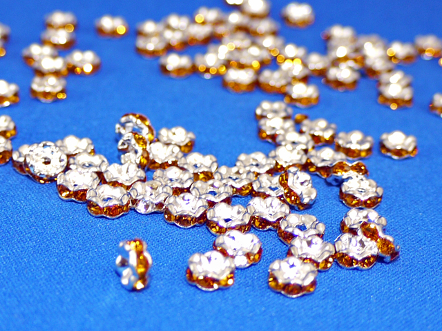 ロンデル６ミリ　イエロー　粒売り 【メール便可】