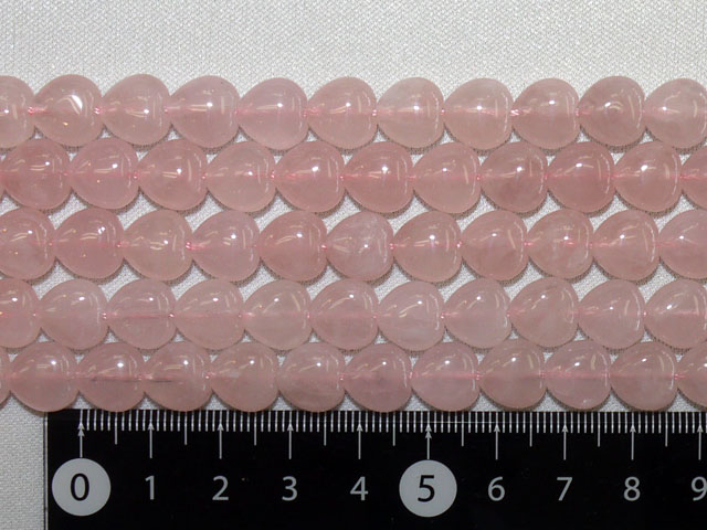 ローズクオーツ（紅水晶）　ハート型　10ミリ×10ミリ×7ミリ