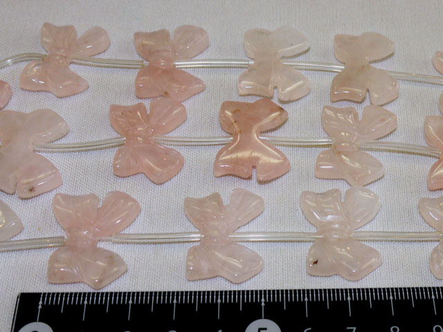 ローズクオーツ（紅水晶）　リボン彫刻　25ミリ×20ミリ 【バラ売り】