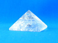 水晶のピラミッド 　【pyramid012】