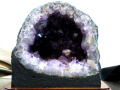 【破格SALE！半額以下！】アメジスト原石台付　5.20ｋｇ（台込）　サイズ（約）縦18ｃｍ横17ｃｍ奥行13ｃｍ