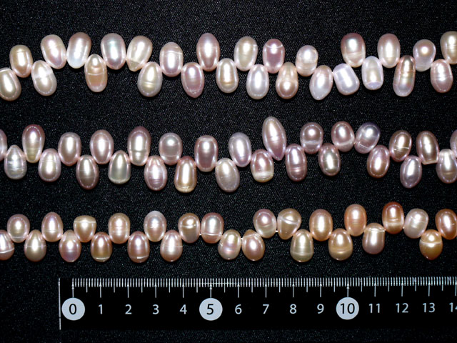 淡水パール(ピンク系）　12ミリ×8ミリ　端貫通