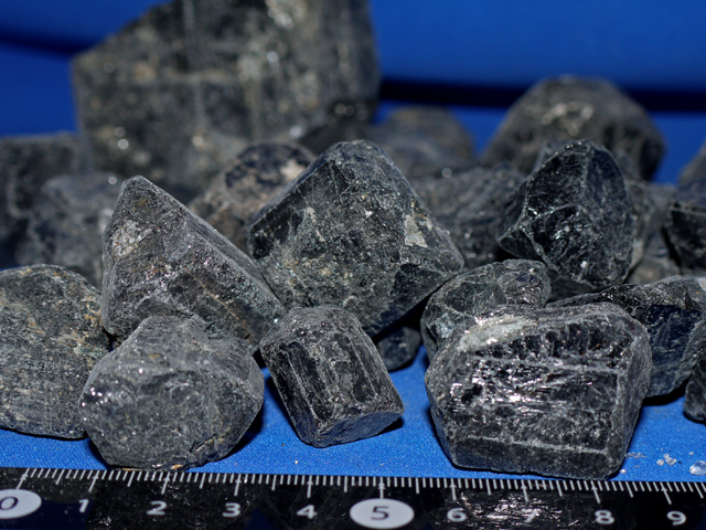 ブラックトルマリン（電気石）原石　5ｋｇ