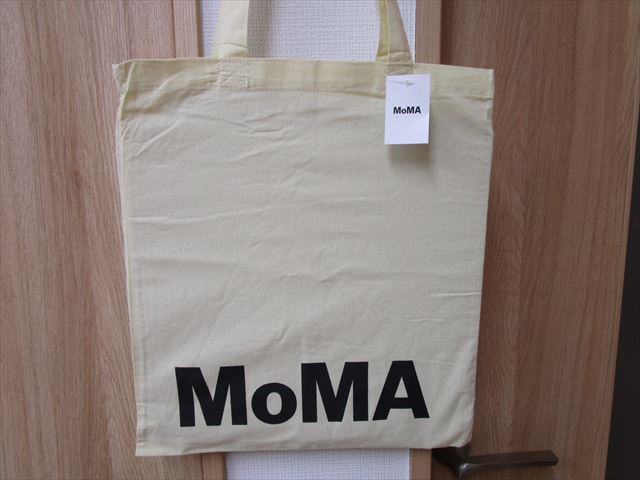 ＭＯＭＡ（モマ） レッラ・ヴィネッリ   メッセージ　トートバッグ（「正しくやれば、永遠に続くでしょう」（If you do it right it will last forever））　ニューヨーク近代美術館　生成り色N22　