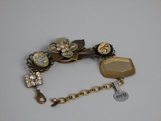 Music Note Bracelet　ＭＥＴ　ＭＴＡ5