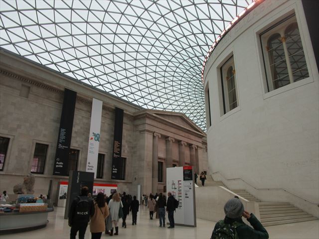THE BRITISH MUSEUM  ミニカー　大英博物館／ロンドン Amazon.co.jp: THE BRITISH MUSEUM ミニカー 大英博物館