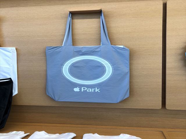 アップル・パーク（Apple Park）（クパチーノ・サンノゼ）トート
