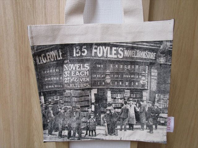 本好きでおしゃれな貴方に●イギリス発●FOYLES●トートバッグ 本好きでおしゃれな貴方に○イギリス発○FOYLES○トートバッグ