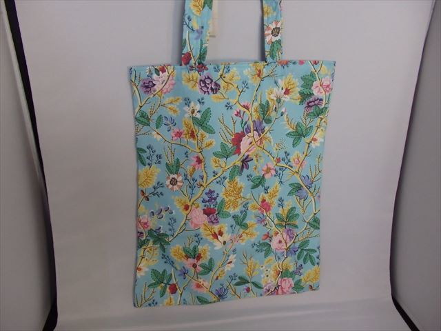 V&A ヴィクトリア&アルバート博物館（ウイリアム キルバーン花柄