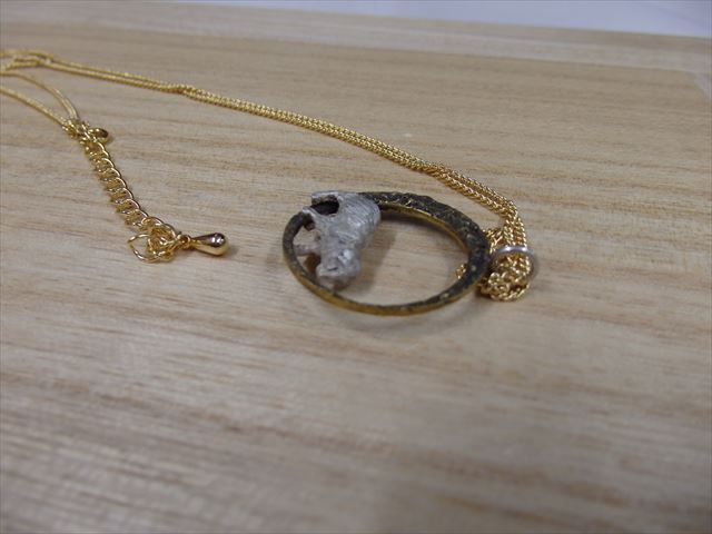 ひつじ(ハンドメイドアクセサリーデザイナー 宮本 厚オリジナル