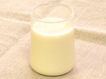 豆乳を用意します