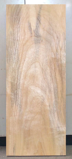 ＡＧ－７７３　クスノキ看板材（直線カット材）