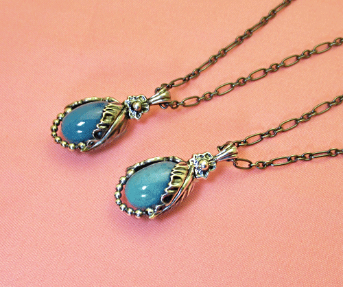 再入荷　２０２３　イヤーペンダント （ブルークォーツ