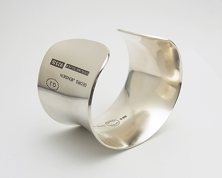 ジョージ ジェンセン] バングル スミシィ カフス ＃566A － サイズ S