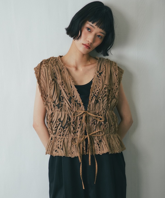 【完売品・美品】IÉNA 刺繍　レースベスト 刺繍レースシアーベスト【asF3268】