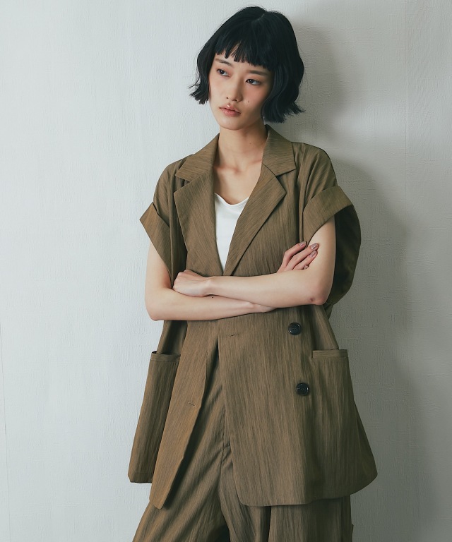 ヤマダヤ　vin Ample リネンライクハーフスリーブジャケット新品 ヤマダヤ vin Ample リネンライクハーフスリーブジャケット新品