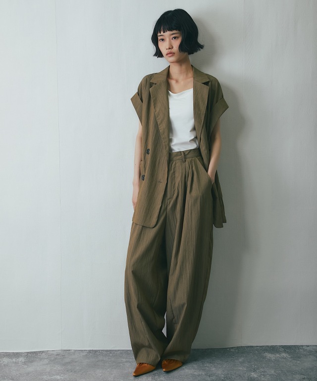 【美品】パンツセットアップ36 S 美品】パンツセットアップ36 S She's Closet セットアップ 花柄