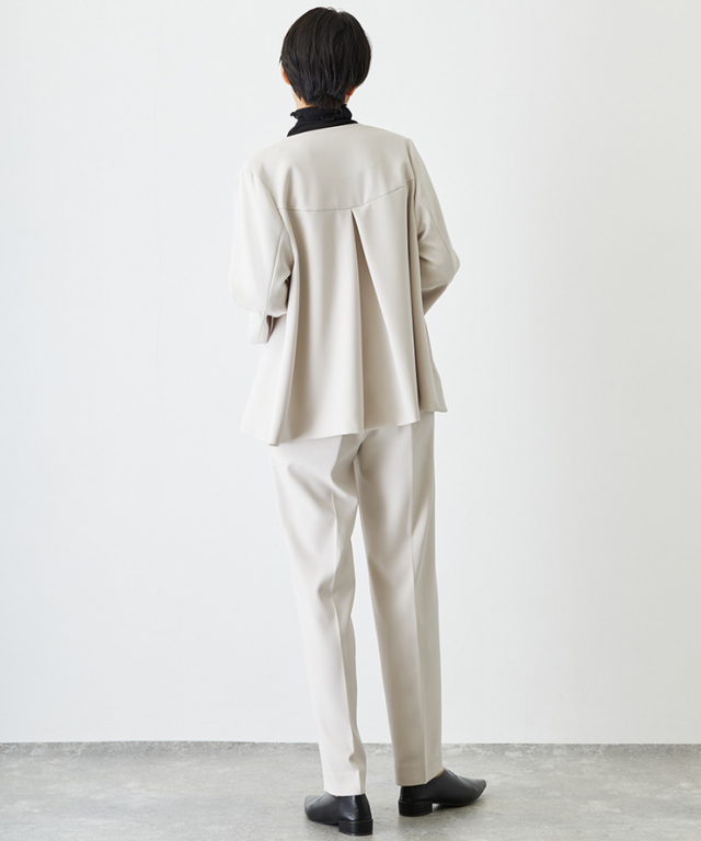 ノーカラージャケット＆テーパードパンツスーツセットアップ 【品番