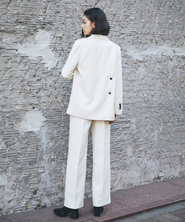 ウォッシャブルタイプ/手洗い可能） 後ろボンタンテーラードジャケット