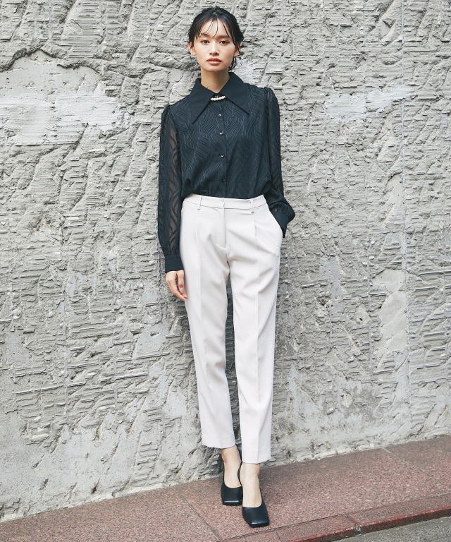 ノーカラーペプラムジャケット＆スラックスパンツセットアップスーツ