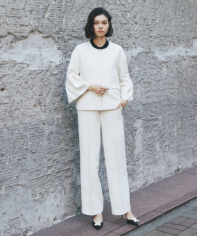 美品　heve ベルスリーブジャケット　アイボリー 美品 heve ベルスリーブジャケット アイボリー XS-Lサイズあり【ERUKEI