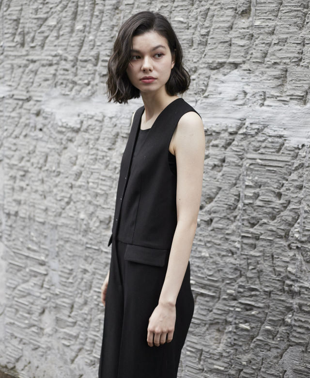 ノースリーブVネックオールインワンパンツつなぎ 【品番: so1-214】