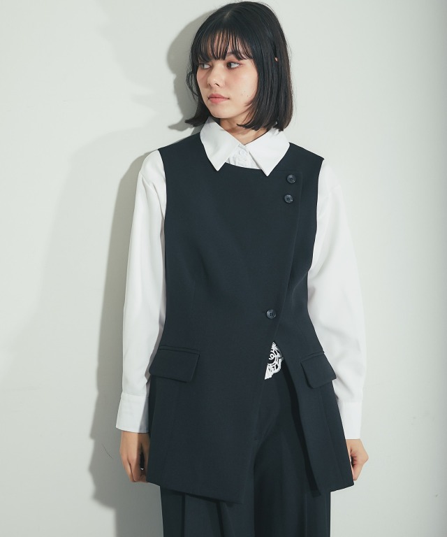 【唯一無二】 FRANKIE MORELLO 本革 ジレ ベスト モード 美品 唯一無二】 FRANKIE MORELLO 本革 ジレ ベスト モード 美品 FURRY