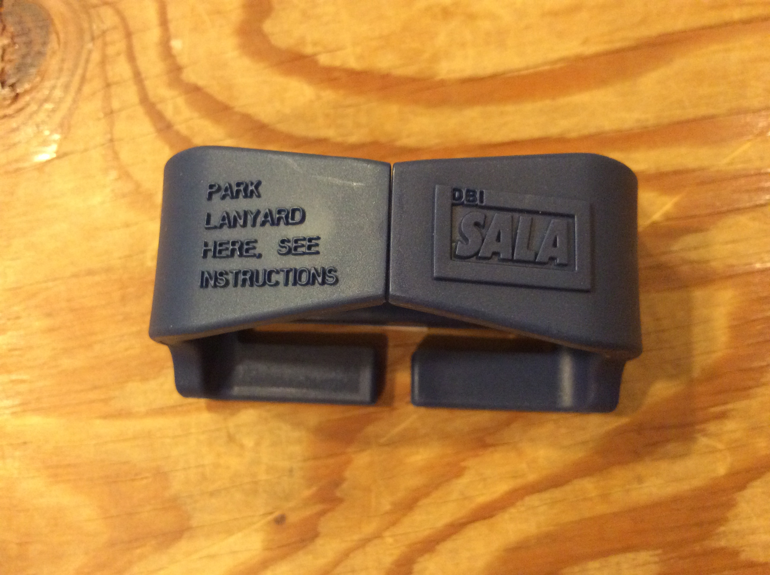 3M DBI サラ ランヤードキーパー