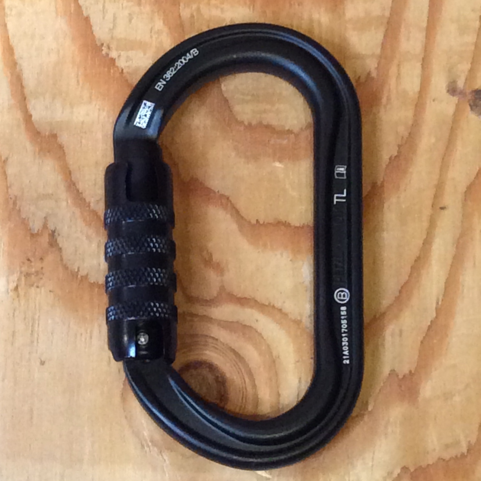 PETZL オーケー トライアクトロック ブラック