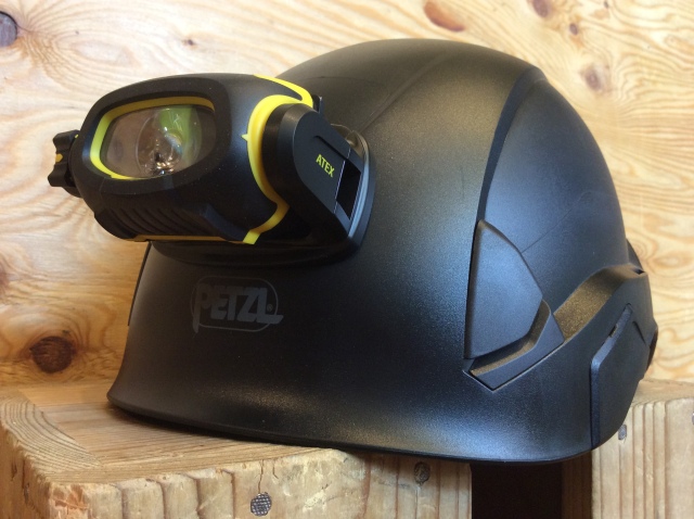 PETZL PIXA 2 ヘッドランプ 楽天市場】PETZL PIXA 2（ヘッドライト｜ライト・ランタン