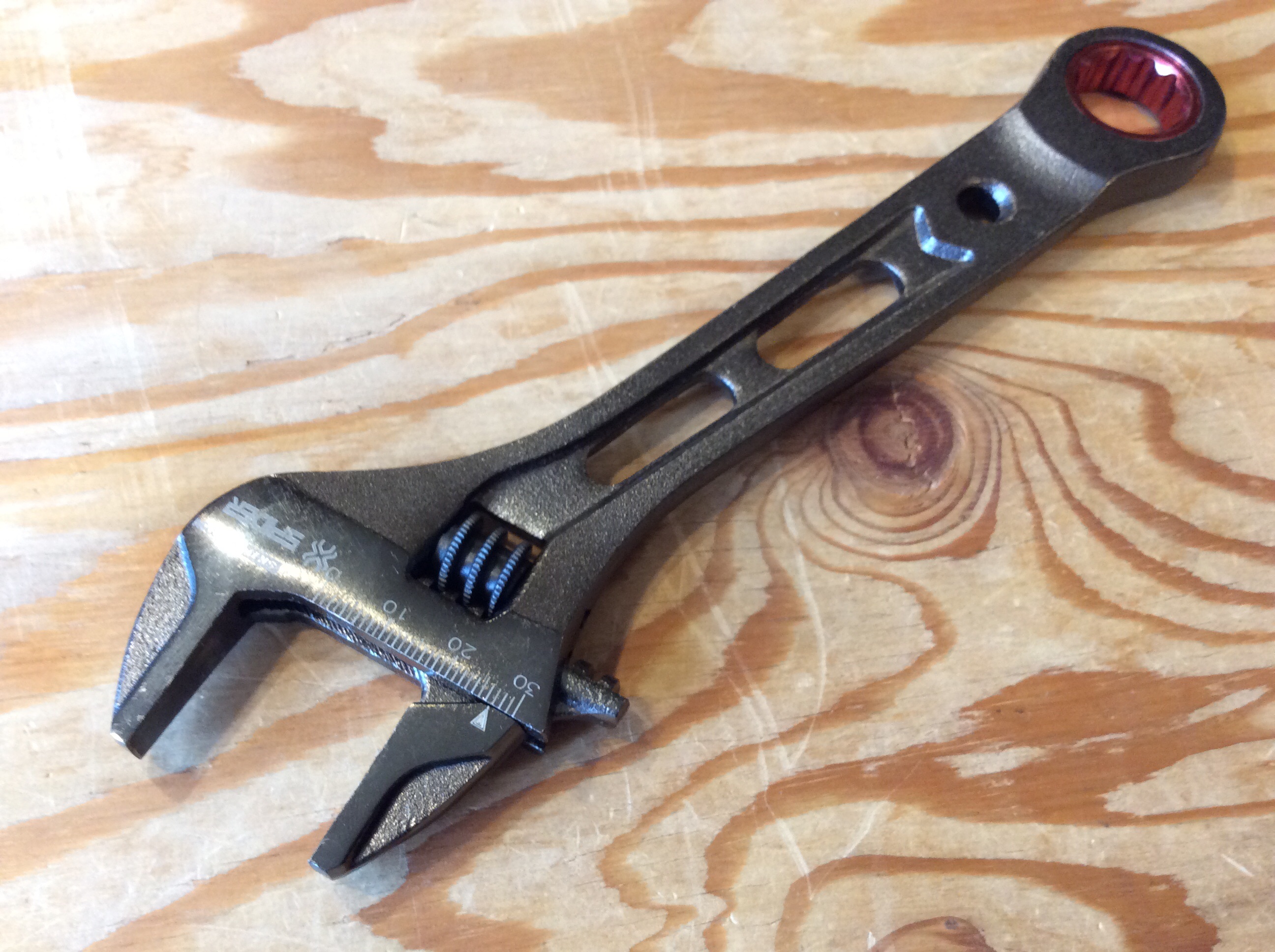 Spider ギアワイドモンキレンチ