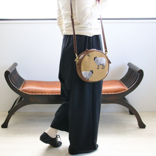 ショルダーバッグ・ポシェット [PLUMP DELIGHT] Circle Bag 丸形 ショルダーポシェット ショルダーバッグ ゴブラン織り