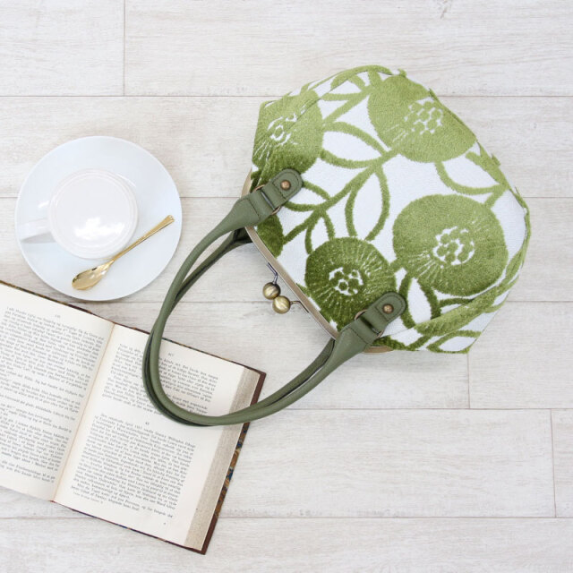 専用になります♡　　　　がま口バック　♡ジョリーフルール♡ 調節可能なリボン持ち手のBOX型がま口バッグ(ジョリーフルール)黒