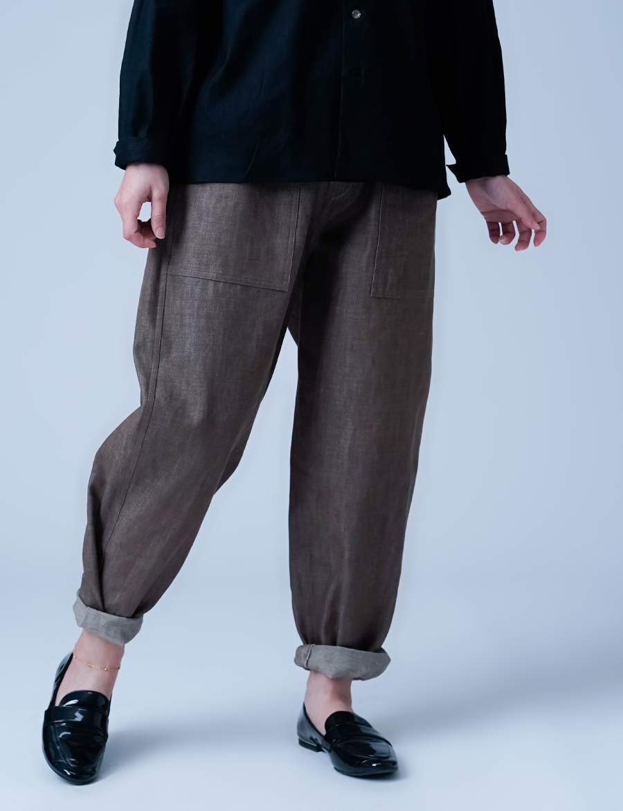 【soco】カジュアルながらも上品な着こなしを叶える カラーデニムパンツ／ ココア b026k-cca2