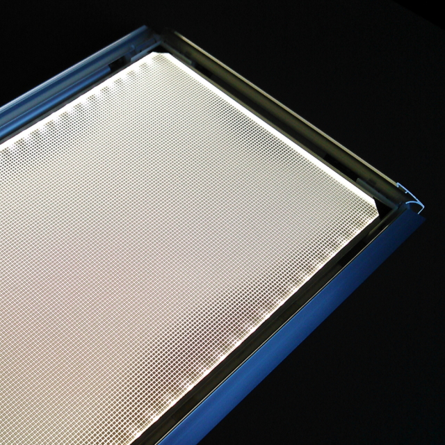 ＬＥＤパネル　ラクライト　フレーム付き仕様　発光面