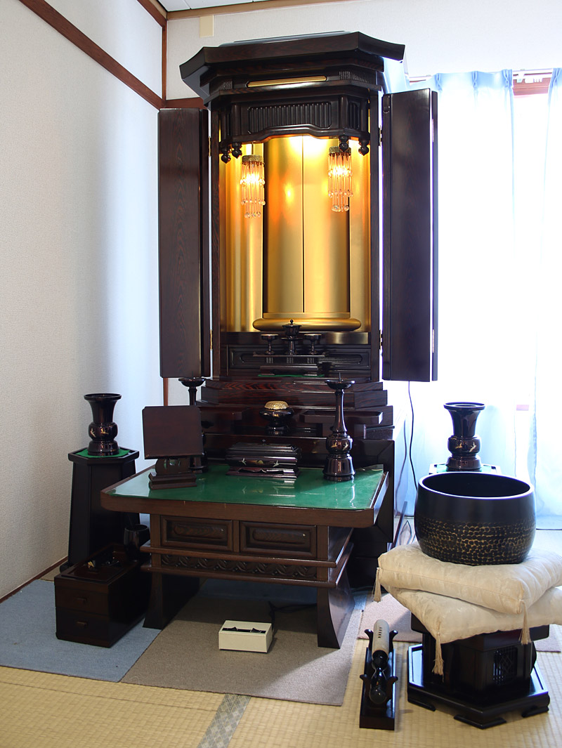 【委託品】中古厨子型仏壇☆鉄刀木