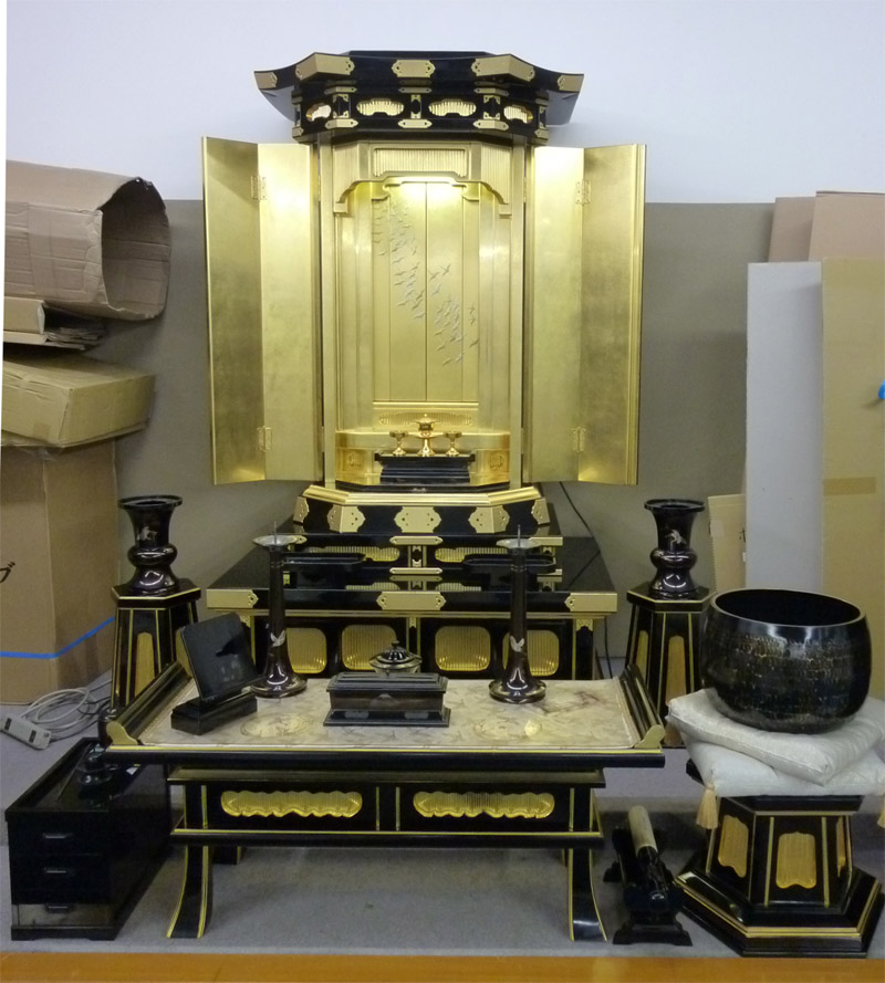 豪華!最高級!本金箔・うるし厨子型仏壇【中古仏壇】