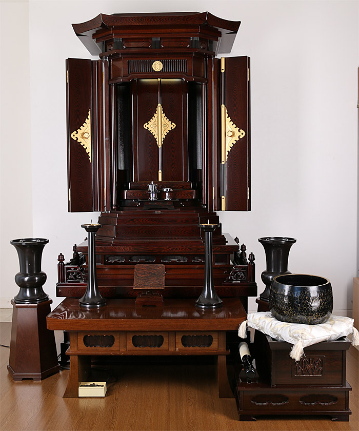 会館型大型厨子仏壇鉄刀木【中古格安】